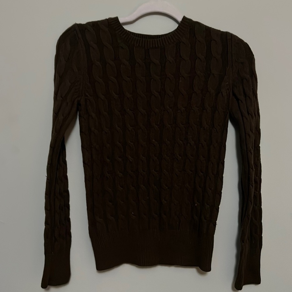 brown long sleeve knitted sweater
